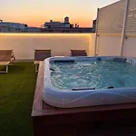 ホテル Atlas カットーリカ